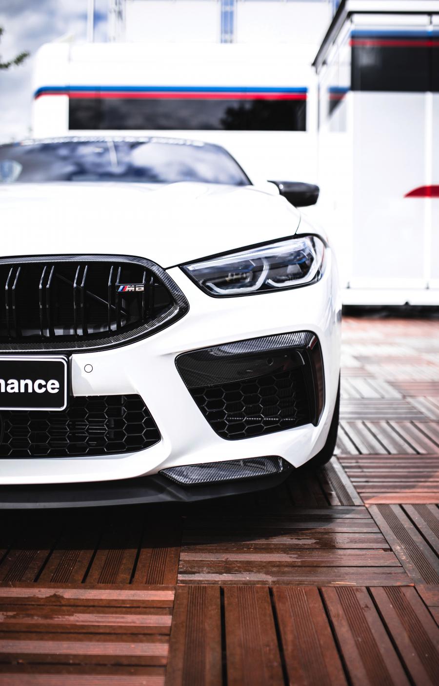 Детали экстерьера BMW M8 Competition Coupe MotoGP Safety Car (F92) 2019 года  (фото 33 из 38)